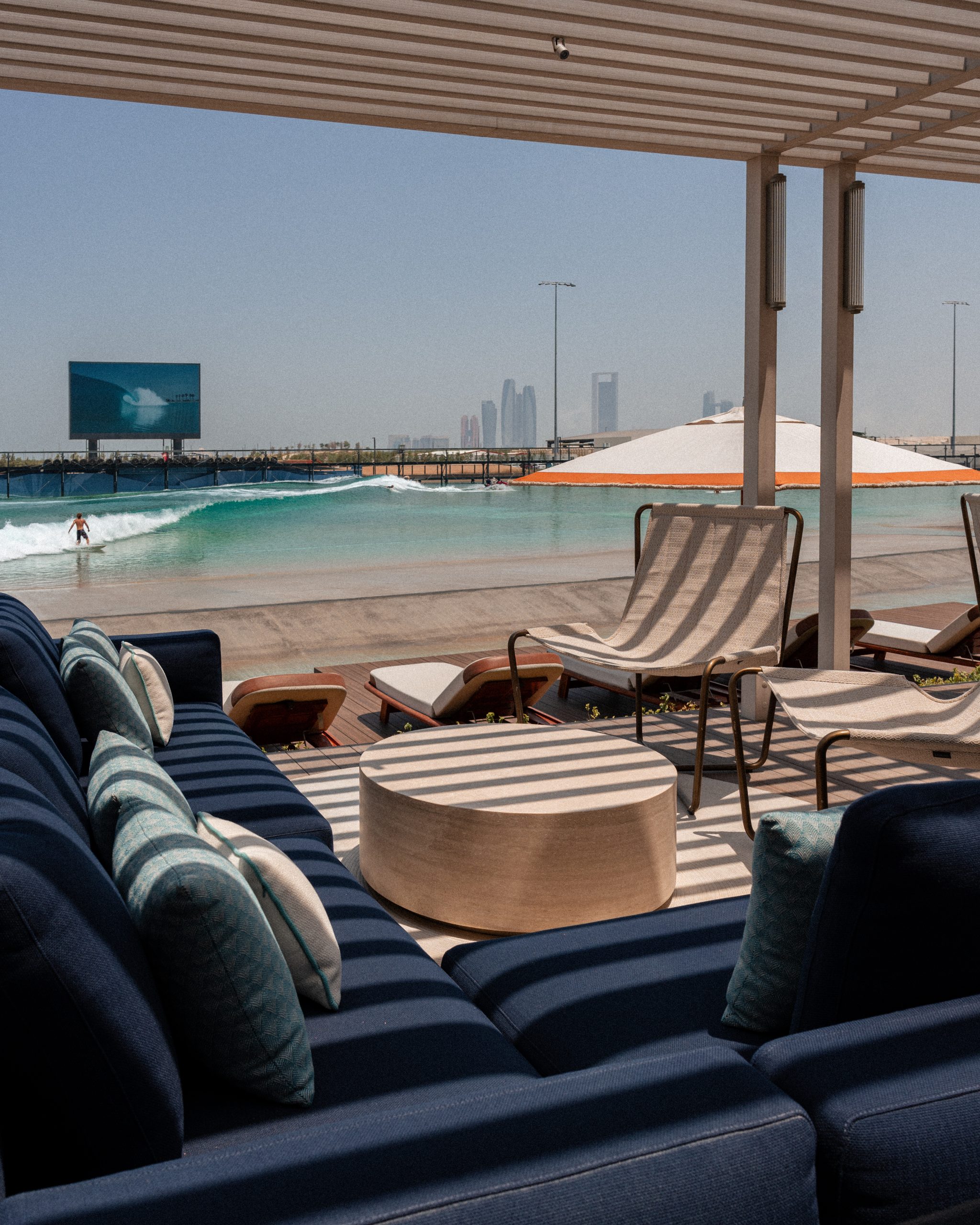 مطعم ولاونج Nalu